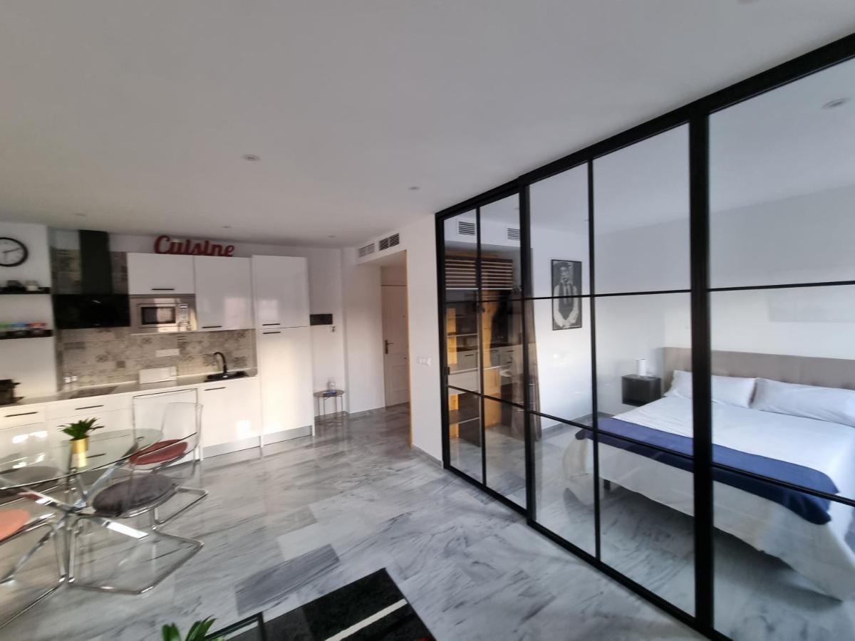 Atocha 3 Apartment Malaga Luaran gambar