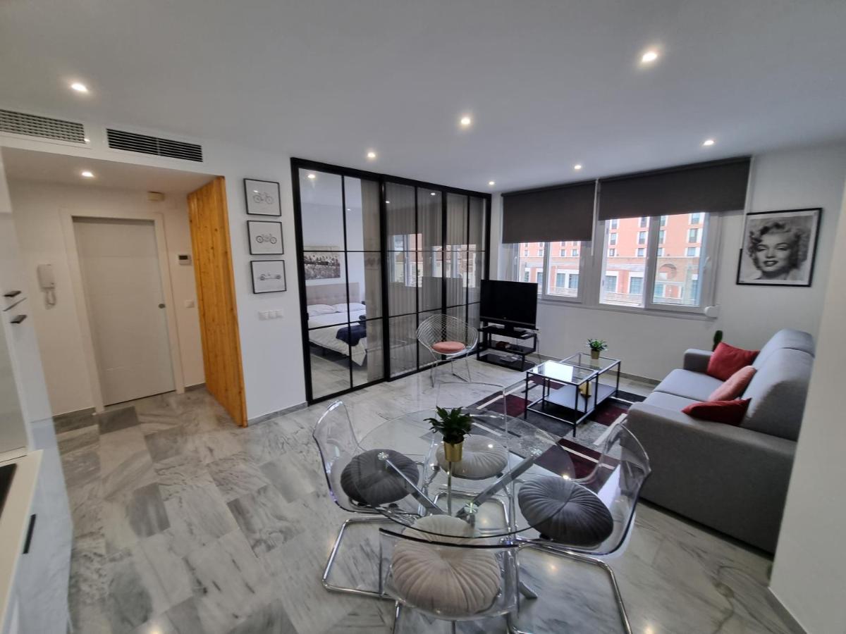 Atocha 3 Apartment Malaga Luaran gambar